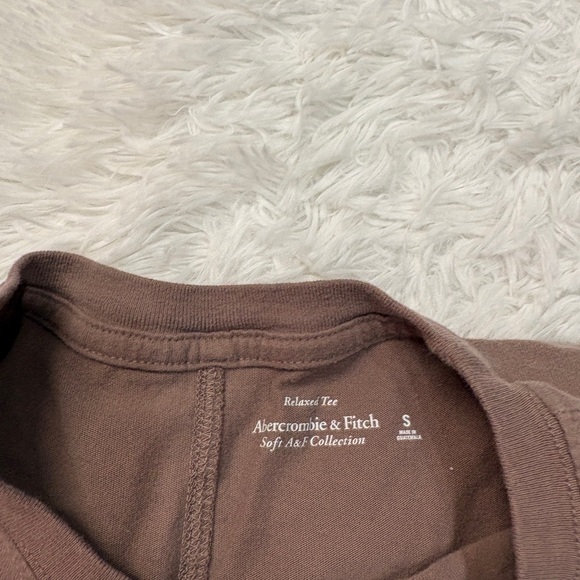 Abercrombie & Fitch Soft AF Collection Queen T-Shirt Brown - Picture 2 of 3